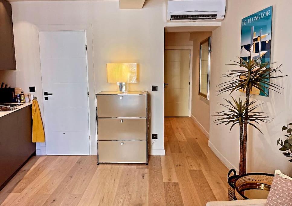 Massena Street, 2 Rooms Balcony Ница Екстериор снимка